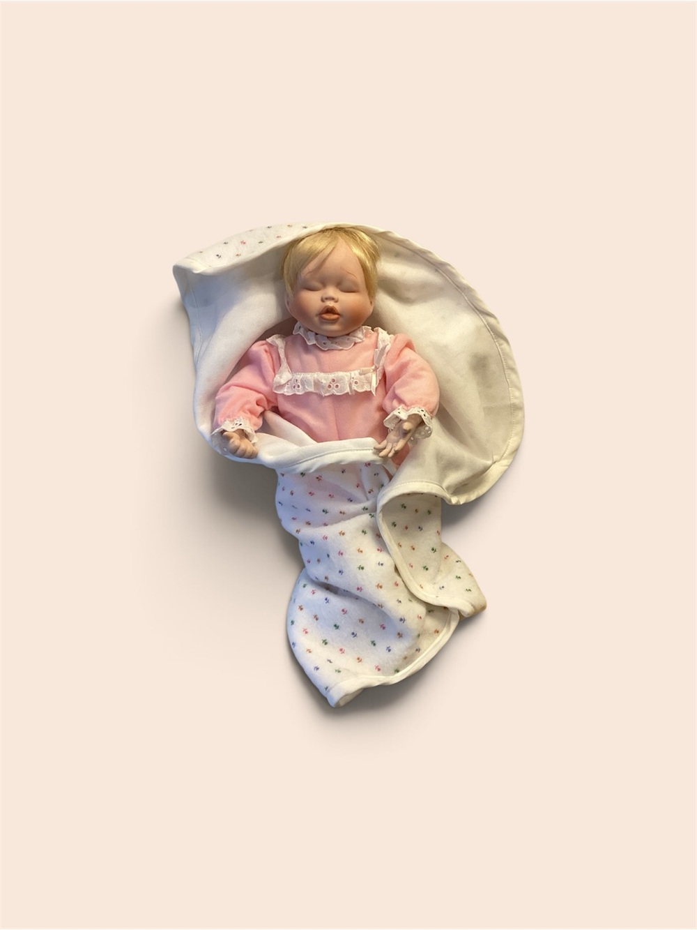 Baby Doll Kathy Hippensteal 1938AC, Porcelain face / hands , Soft body